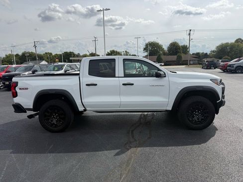 Used 2024 Chevrolet Colorado Trail Boss w/ Technology Package image 8