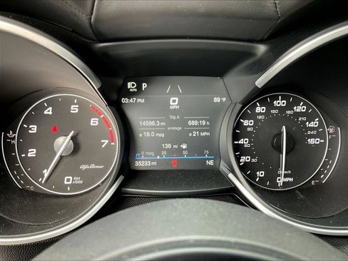 Used 2023 Alfa Romeo Stelvio Ti AWD/4WD image 13