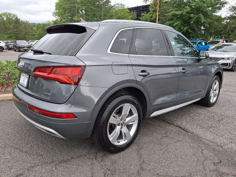 Used 2019 Audi Q5 2.0T Premium Plus w/ Premium Plus Package AWD/4WD image 6