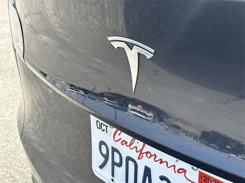 Used 2024 Tesla Model Y Long Range image 29