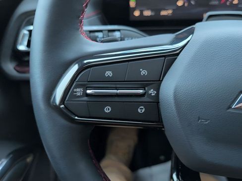 Certified 2025 Chevrolet Traverse RS w/ LPO, Floor Liner Package image 15