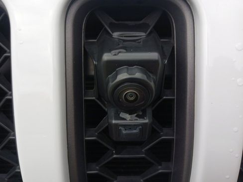 Used 2023 Jeep Wrangler Unlimited Rubicon w/ Steel Bumper Group image 14