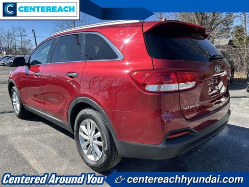 Used 2016 Kia Sorento LX w/ LX Convenience Package image 60
