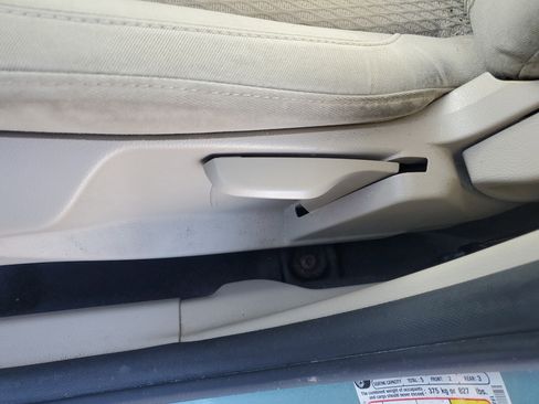 Used 2012 Ford Focus SEL image 18