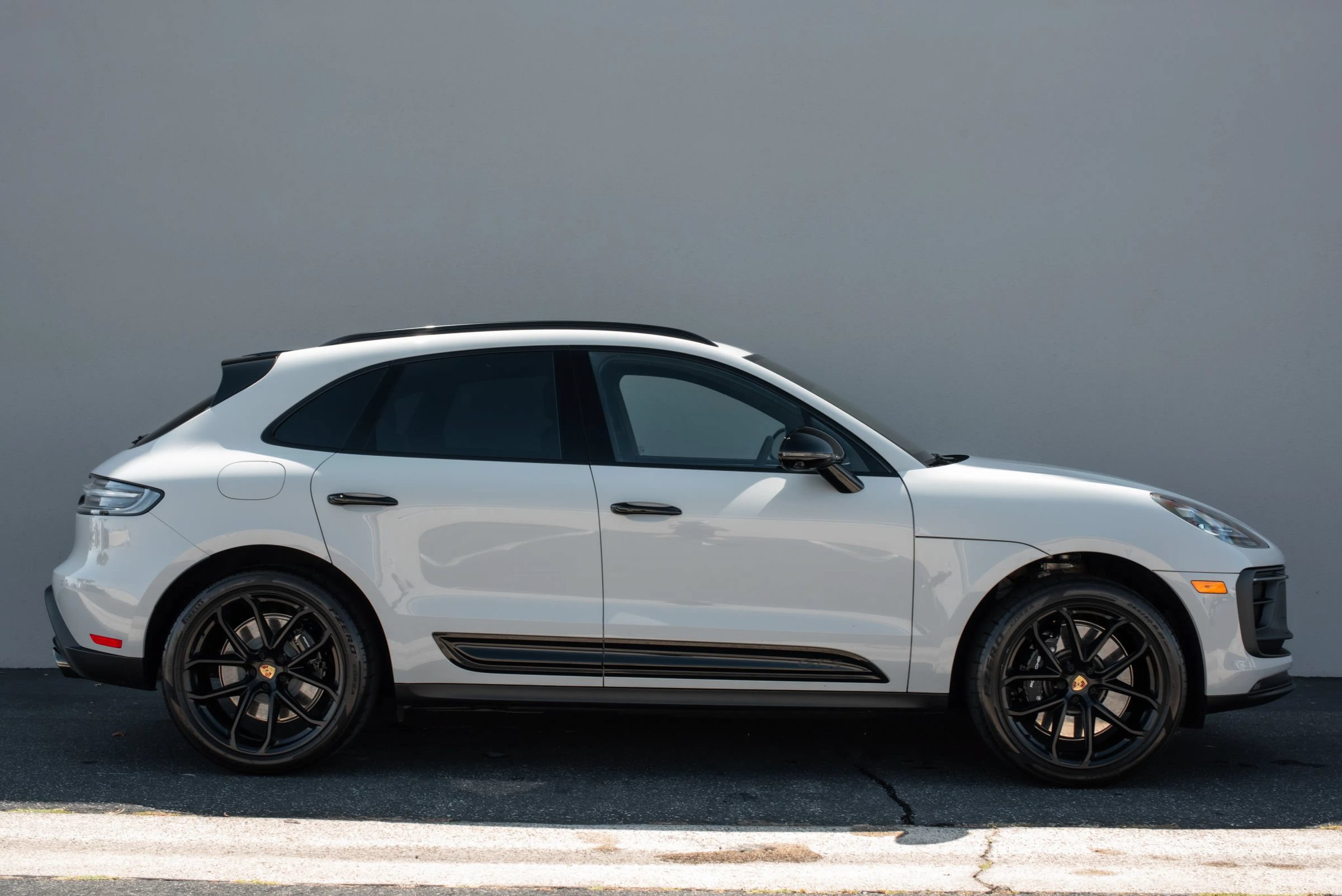 Used 2026 Porsche Macan GTS AWD/4WD image 7