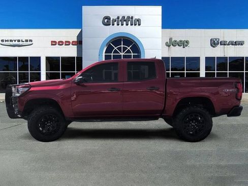 Used 2025 Chevrolet Colorado W/T w/ WT Custom Package AWD/4WD image 10