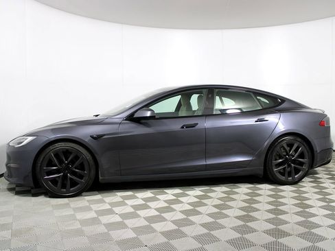 Used 2021 Tesla Model S Plaid image 34