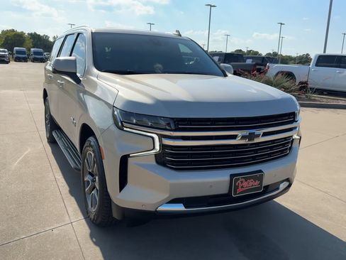 Used 2022 Chevrolet Tahoe LT w/ LT Signature Plus Package RWD image 4
