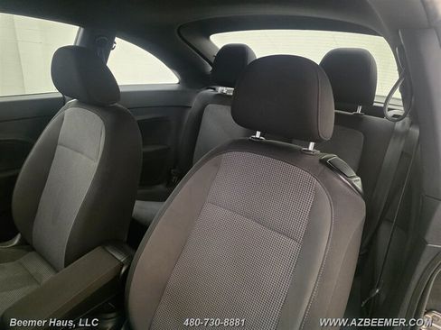 Used 2019 Volkswagen Beetle 2.0T FWD image 18