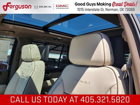 New 2026 GMC Yukon Denali w/ Denali Reserve Package AWD/4WD image 16