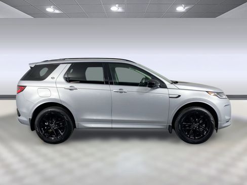 Used 2025 Land Rover Discovery Sport S image 7