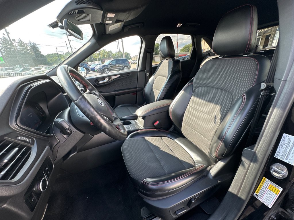 Used 2024 Ford Escape ST-Line FWD image 11