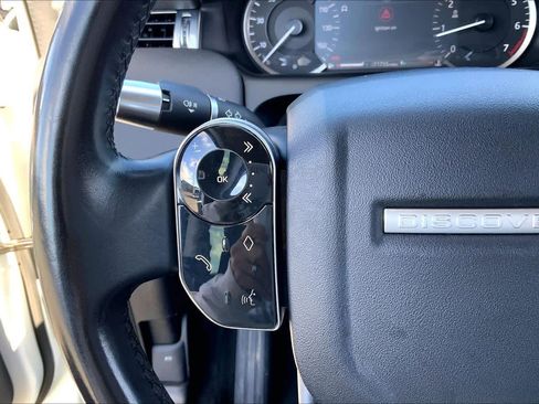 Used 2020 Land Rover Discovery Sport image 20