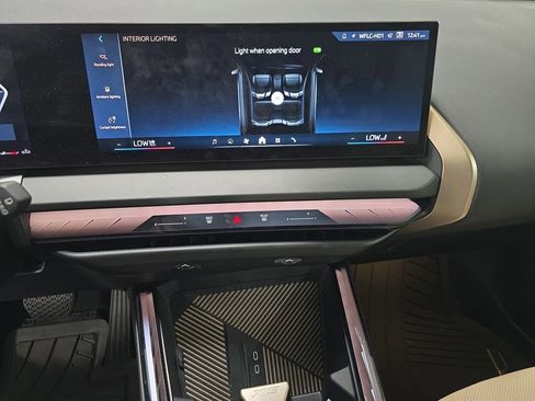 Used 2025 BMW X3 xDrive30i w/ Convenience Package image 23