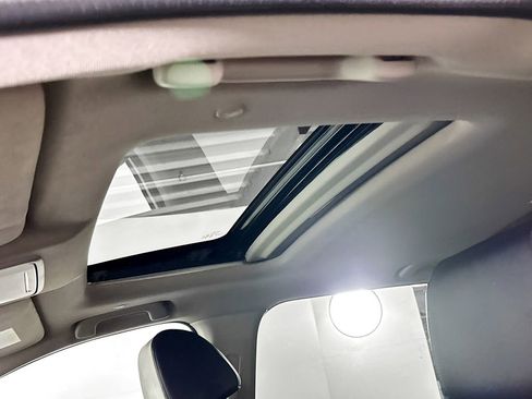 Used 2023 Honda CR-V EX-L image 18