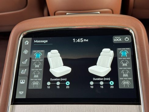 Used 2023 Genesis G90 3.5T image 43