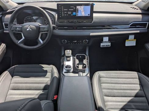 New 2026 Mitsubishi Outlander SE FWD image 16