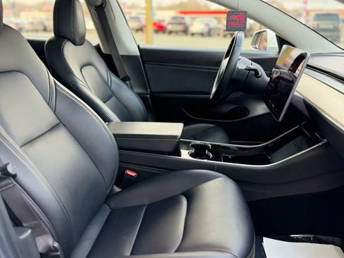 Used 2018 Tesla Model 3 Long Range image 17