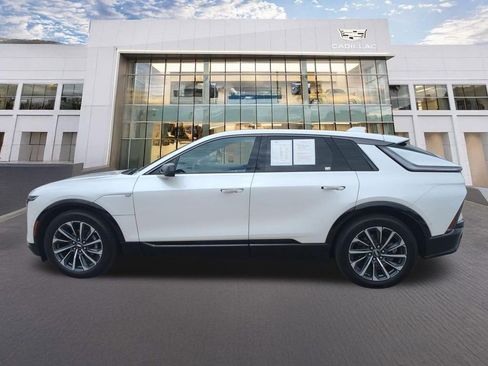 Certified 2024 Cadillac Lyriq Sport AWD/4WD image 8