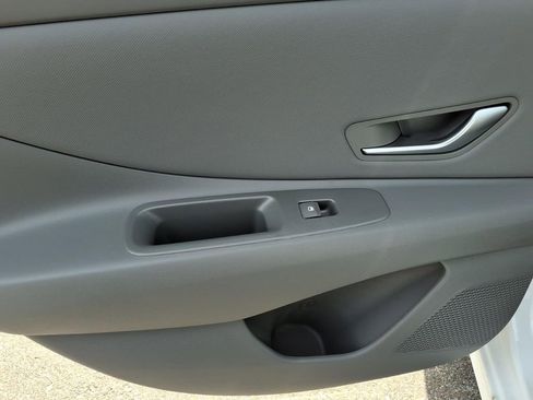 New 2026 Hyundai Elantra Sport FWD image 9
