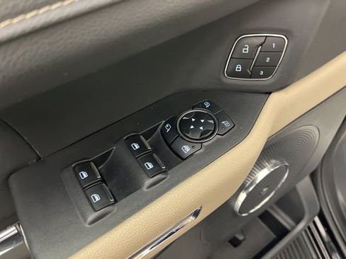 Used 2024 Ford Expedition Max Limited image 35