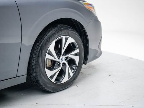 Used 2022 Subaru Legacy image 11