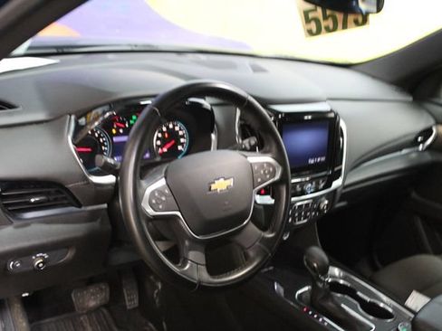 Used 2023 Chevrolet Traverse LT AWD/4WD image 13
