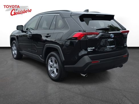 Used 2024 Toyota RAV4 XLE AWD/4WD image 7