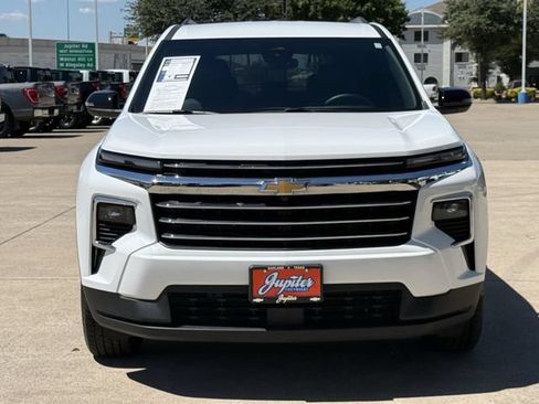 Certified 2026 Chevrolet Traverse LT FWD image 8