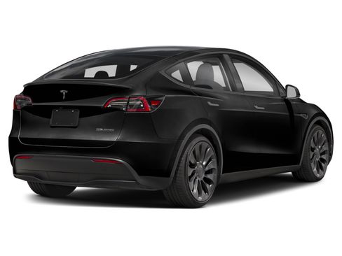 Used 2023 Tesla Model Y Long Range AWD/4WD image 2