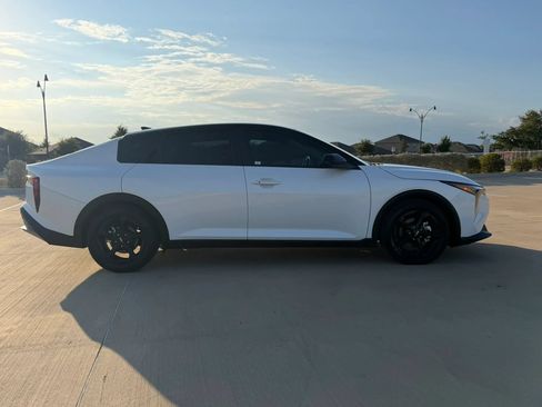 Used 2025 Kia K4 FWD image 8