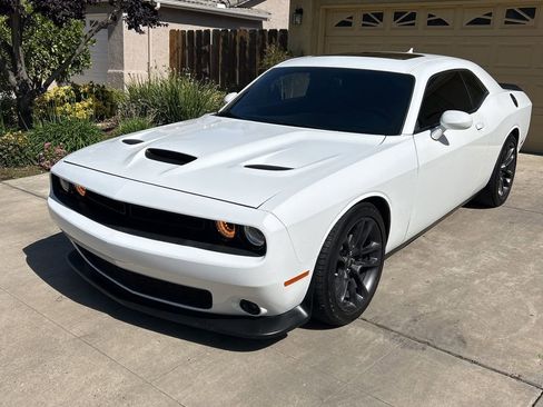Used 2020 Dodge Challenger R/T Scat Pack w/ Plus Package RWD image 2