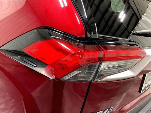 Used 2019 Toyota RAV4 Limited w/ Advanced Technology Package AWD/4WD image 29
