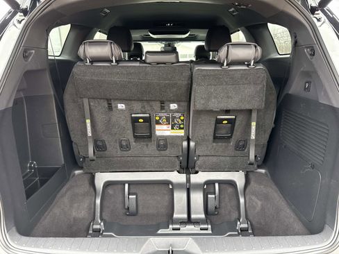 Used 2024 Toyota Sienna XLE Woodland Edition image 17
