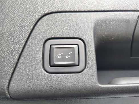 Used 2023 Buick Envision Essence image 31