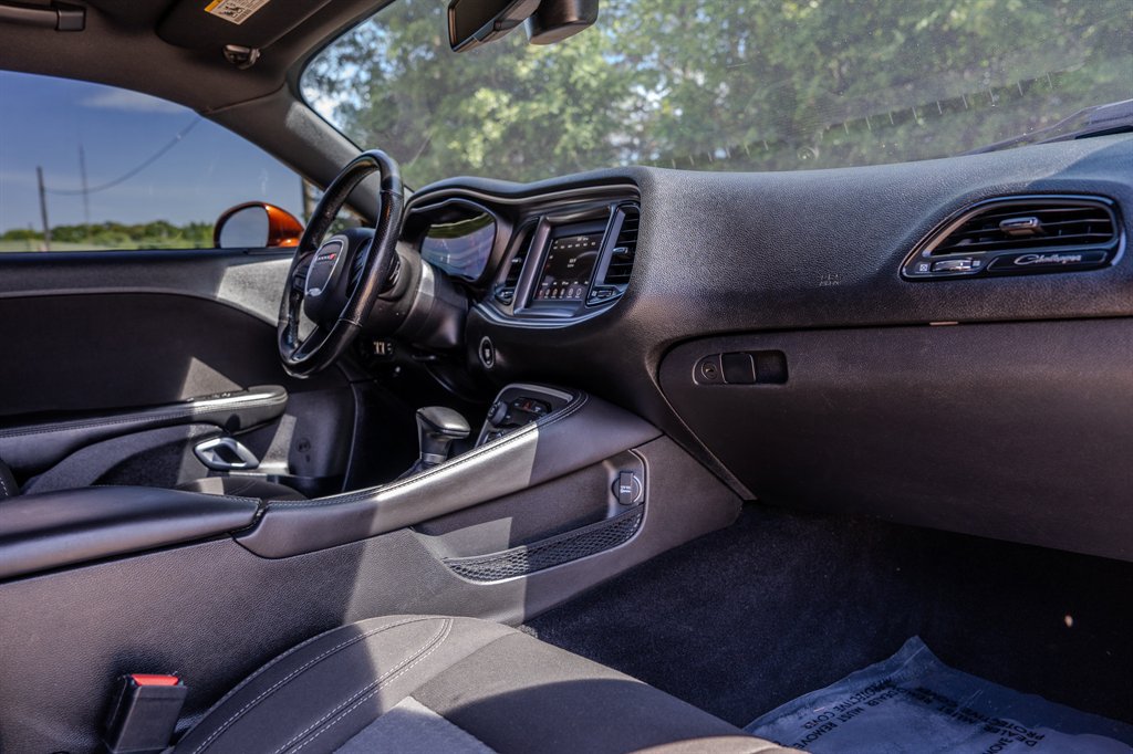 Used 2020 Dodge Challenger SXT w/ Blacktop Package RWD image 30