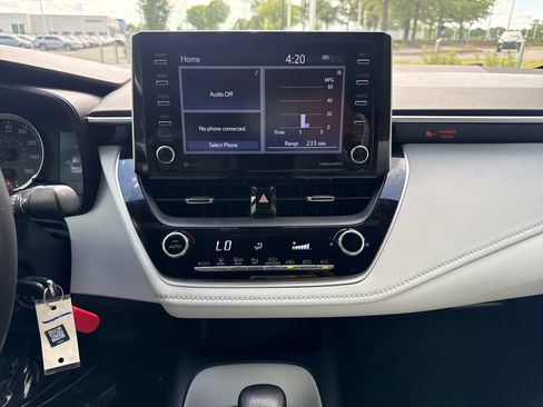 Used 2021 Toyota Corolla SE FWD image 18