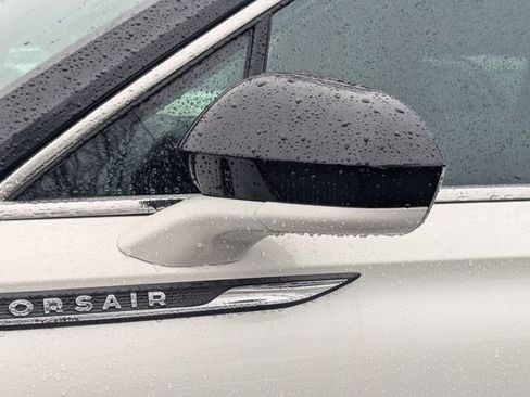 New 2026 Lincoln Corsair Premiere image 10