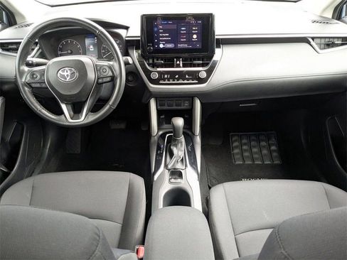 Used 2024 Toyota Corolla Cross LE image 34