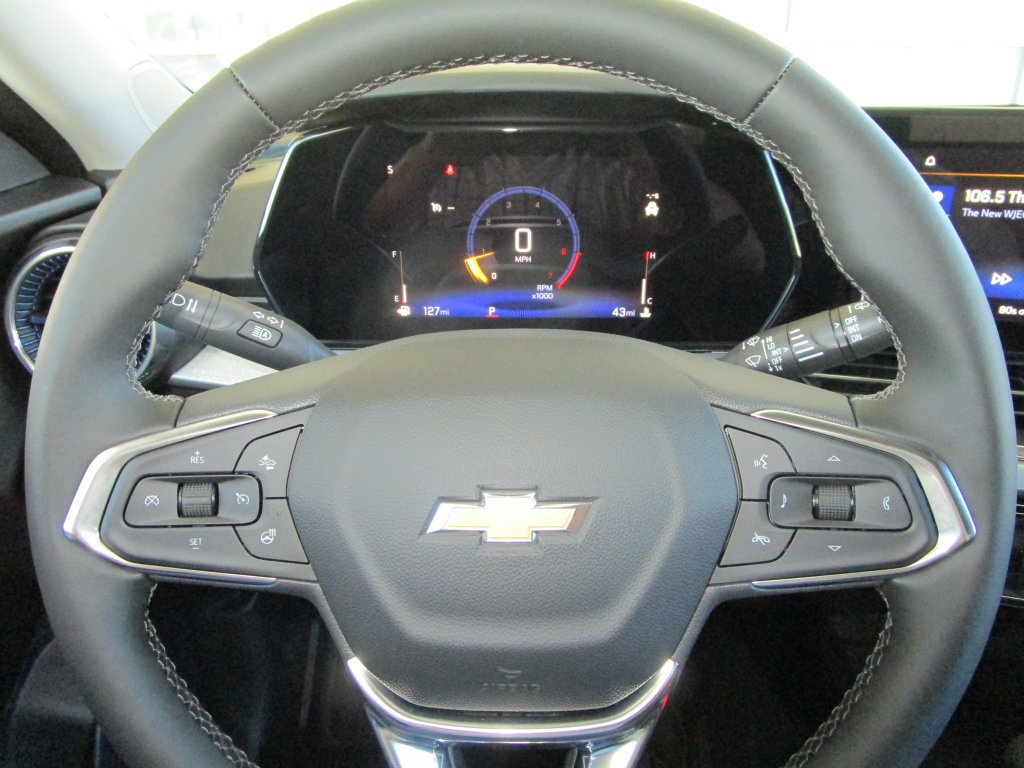 New 2026 Chevrolet Trax LT w/ LT Convenience Package FWD image 27