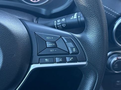 Used 2023 Nissan Sentra SV image 27