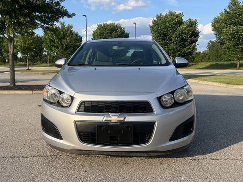 Used 2015 Chevrolet Sonic LT FWD image 8