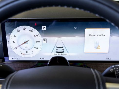 Used 2025 Genesis GV80 3.5T Prestige image 12