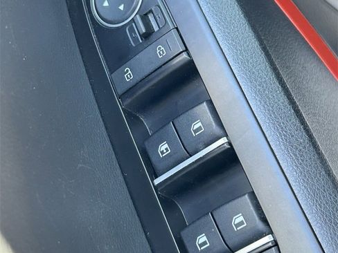 Used 2025 Kia Soul GT-Line image 23