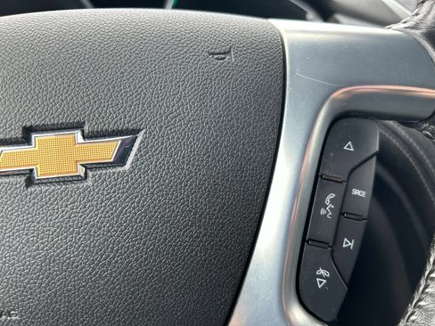 Used 2016 Chevrolet Traverse LT w/ Style and Technology Package image 24
