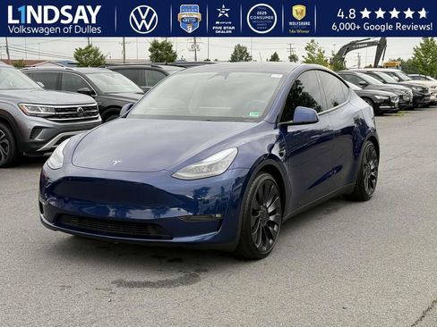Used 2024 Tesla Model Y Performance image 4