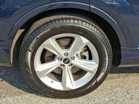 Certified 2023 Audi Q7 2.0T Premium AWD/4WD image 8