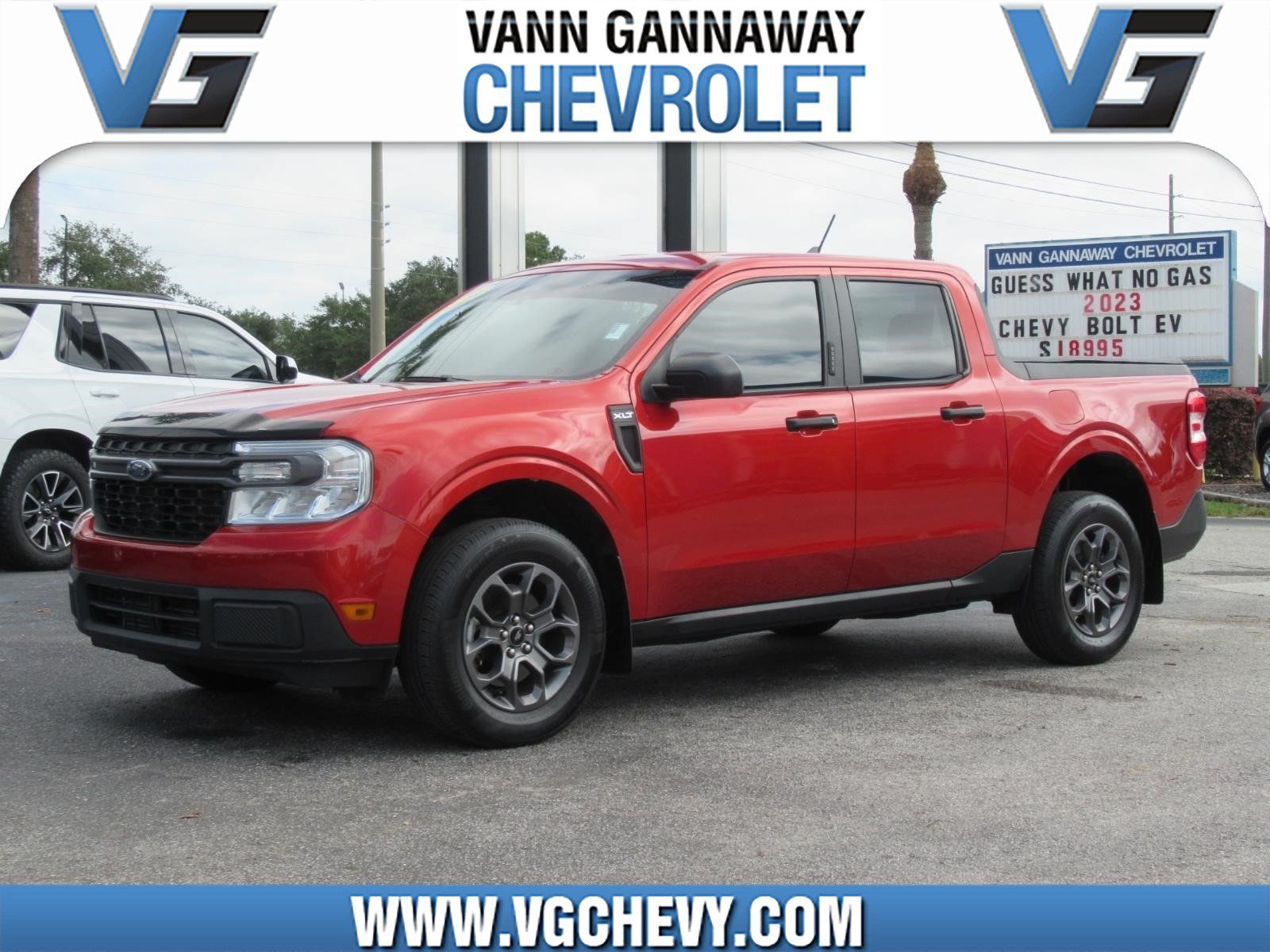 Used 2023 Ford Maverick XLT FWD image 1