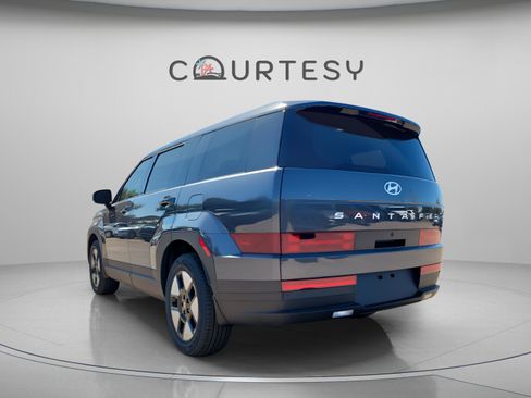New 2026 Hyundai Santa Fe SE image 3