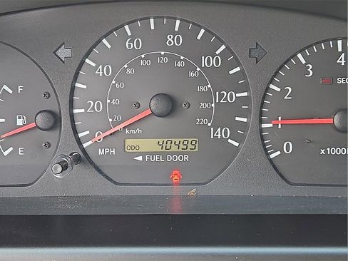 Used 2002 Toyota Solara Convertible image 23